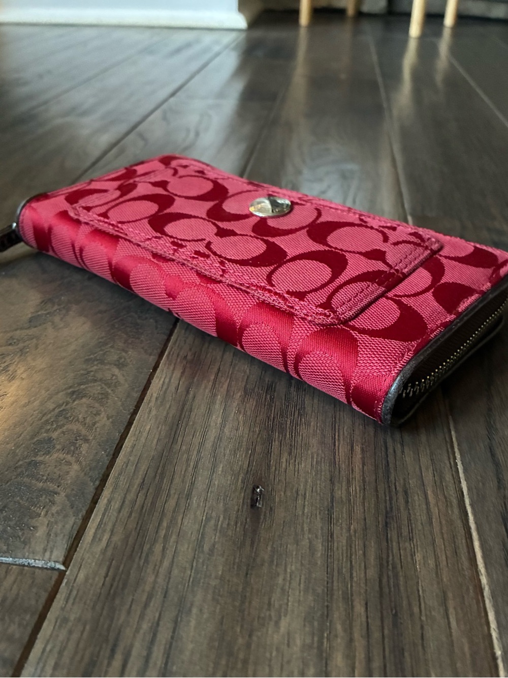 Coach Signature Jacquard Red Zip Around Wallet Leather Trim - Picture 7 of 15